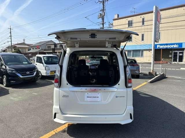 日産 セレナ