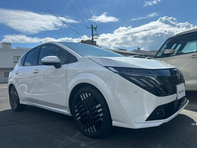 オーラ Ｇ　ＦＯＵＲ４ＷＤ　自社社用車　ＢＯＳＥサウンド　プロパイロット　ＥＴＣ２．０　純正ナビ（メーカーＯＰ）　フルセグＴＶ　ＨＤＭＩ接続　Ｂｌｕｅｔｏｏｔｈ接続　衝突軽減ブレーキ　踏み間違い防止　シートヒーター（6枚目）