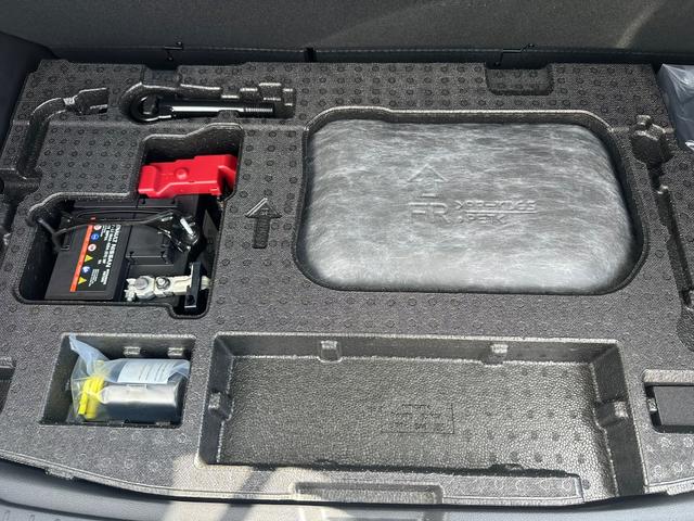 オーラ Ｇ　ＦＯＵＲ４ＷＤ　自社社用車　ＢＯＳＥサウンド　プロパイロット　ＥＴＣ２．０　純正ナビ（メーカーＯＰ）　フルセグＴＶ　ＨＤＭＩ接続　Ｂｌｕｅｔｏｏｔｈ接続　衝突軽減ブレーキ　踏み間違い防止　シートヒーター（13枚目）
