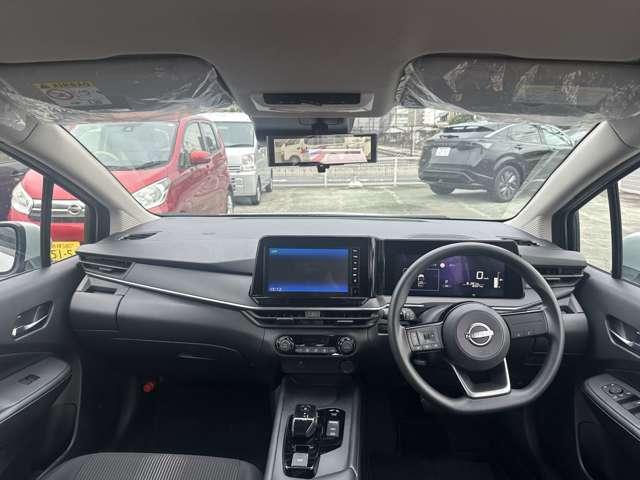 ノート X 自社社用車 全周囲カメラ 踏み間違い防止 スマートルームミラー 純正ディスプレイオーディオ LEDヘッドライト ハイビームアシスト 電動格納ミラー 横滑り防止 Bluetooth接続 インテリキー(3枚目)