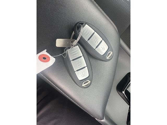 ノート X 自社社用車 全周囲カメラ 踏み間違い防止 スマートルームミラー 純正ディスプレイオーディオ LEDヘッドライト ハイビームアシスト 電動格納ミラー 横滑り防止 Bluetooth接続 インテリキー(25枚目)