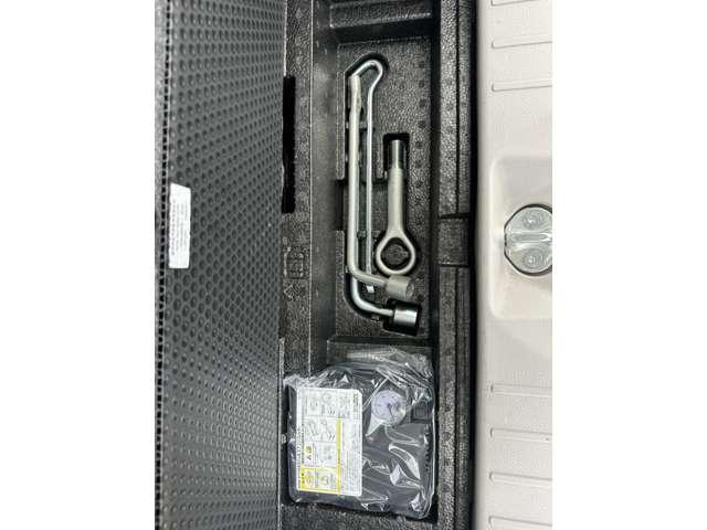 デイズ X 衝突軽減ブレーキ 純正ナビ ワンオーナー 踏み間違い防止 アイドリングストップ フルセグTV DVD再生 Bluetooth接続 ETC 社外アルミ 横滑り防止 ベンチシート 電動格納ミラー(11枚目)