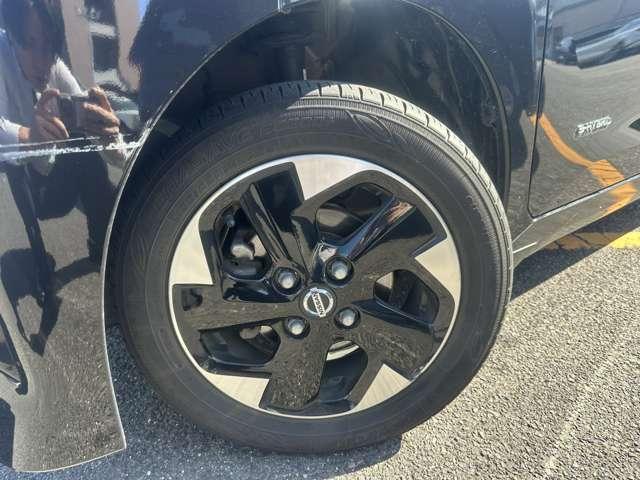 ルークス ハイウェイスター　Ｘ　４ＷＤ　純正ナビ　全周囲カメラ　衝突軽減ブレーキ　フルセグＴＶ　社外ドラレコ前後　ＤＶＤ再生　Ｂｌｕｅｔｏｏｔｈ接続　両側電動スライド片側電動ドア　ワンオーナー　ＬＥＤヘッドライト　純正アルミ（5枚目）