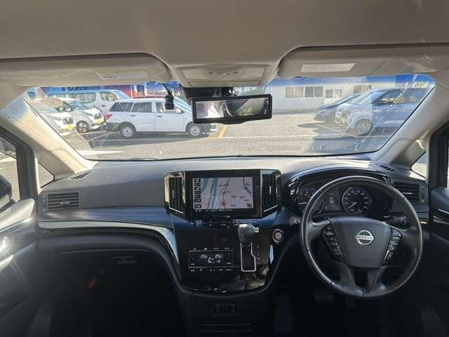 視界の良さなど、いつでも安心して運転できるようにドライバーをサポートします。