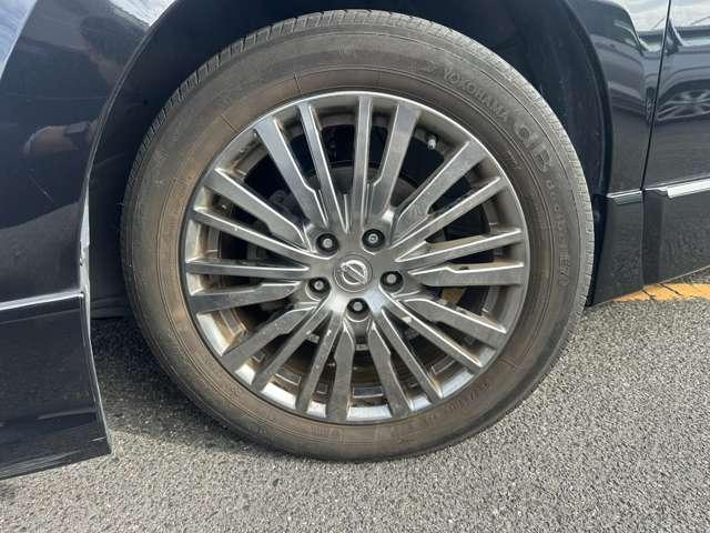 万一の衝突に備えて、いつでも安心して運転できるようエアバックシステムなどの安全装備を標準搭載！！