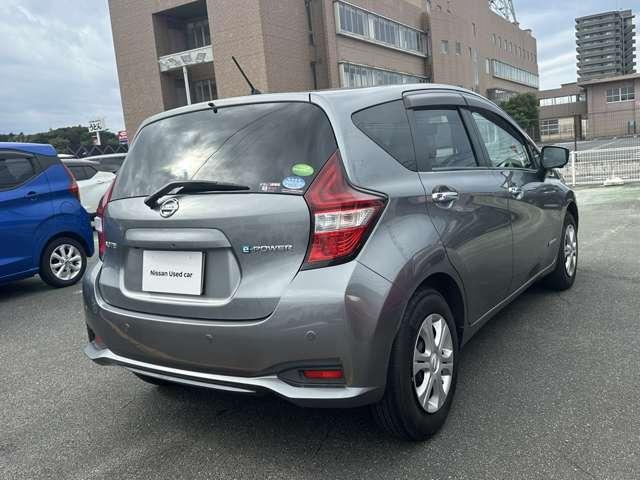 ノート e-POWER X 純正ナビ 全周囲カメラ 踏み間違い防止 衝突軽減ブレーキ フルセグTV Bluetooth接続 オートライト LEDヘッドライト スマートルームミラー 横滑り防止 車線逸脱警報 インテリキー(2枚目)