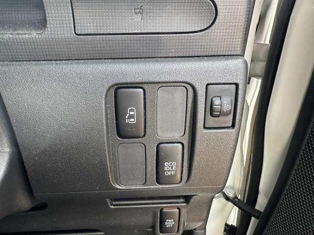 タント Ｇ　片側電動ドア　社外アルミ　ベンチシート　　スマートキー　ＡＢＳ　オーディオ　ＣＤ再生　ラジオ　ＡＵＴＯエアコン　盗難防止装置（18枚目）