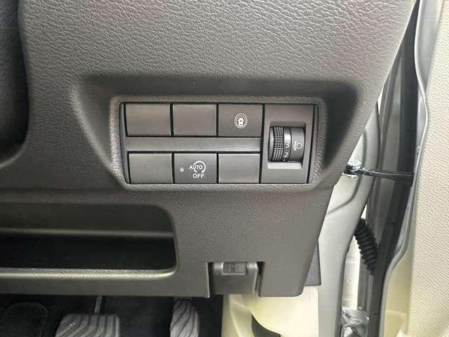 デイズ X 自社社用車 全周囲カメラ 踏み間違い防止 衝突軽減ブレーキ ハイビームアシスト ベンチシート 電動格納ミラー USB入力端子 横滑り防止 オートライト 純正ディスプレイオーディオ 障害物センサー(15枚目)