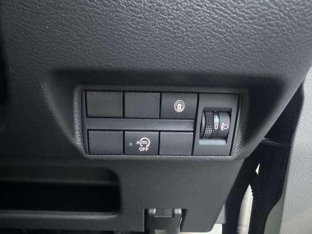 デイズ X 自社社用車 全周囲カメラ 踏み間違い防止 衝突軽減ブレーキ 横滑り防止 純正ディスプレイオーディオ インテリキー 電動格納ミラー Bluetooth接続 ベンチシート ハイビームアシスト 純正アルミ(16枚目)