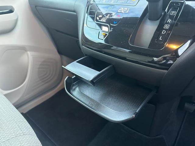 デイズ X 自社社用車 全周囲カメラ 踏み間違い防止 衝突軽減ブレーキ 横滑り防止 純正ディスプレイオーディオ インテリキー 電動格納ミラー Bluetooth接続 ベンチシート ハイビームアシスト 純正アルミ(25枚目)