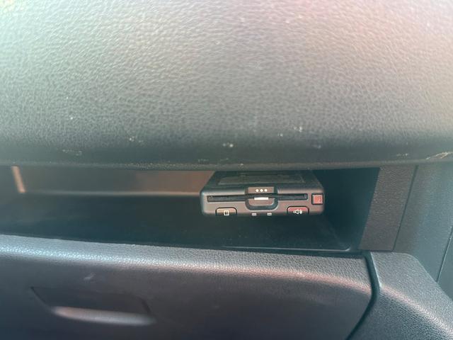 マーチ S 衝突軽減ブレーキ 純正ナビ バックカメラ ワンオーナー フルセグTV Bluetooth接続 DVD再生 ミュージックサーバー オートライト ハイビームアシスト 横滑り防止 車線逸脱警報(26枚目)