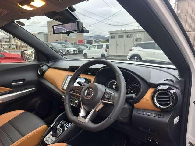 キックス Ｘ　ツートーンインテリアエディション（ｅ－ＰＯＷＥＲ　プロパイロット　純正ナビ　全周囲カメラ　衝突軽減ブレーキ　踏み間違い防止　ワンオーナー　　シートヒーター　スマートルームミラー　純正ドラレコ　Ｂｌｕｅｔｏｏｔｈ接続　ＵＳＢ入力端子　ＥＴＣ２．０（4枚目）