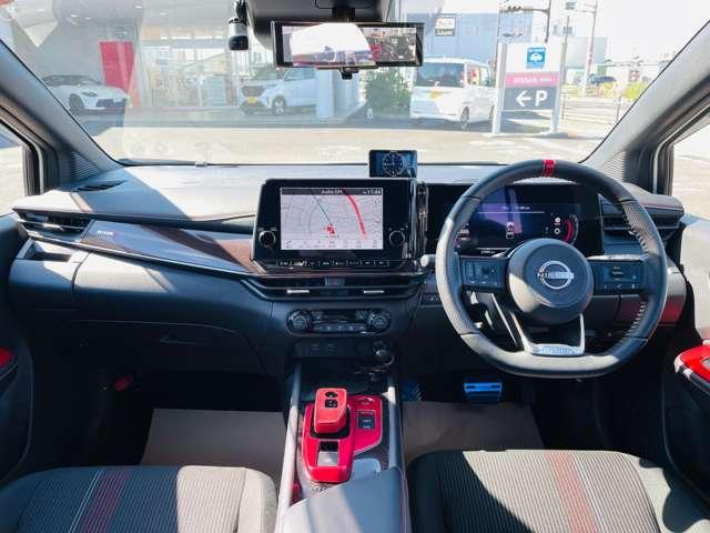 オーラ ニスモ　プロパイロット　全周囲カメラ　ＥＴＣ２．０　ナビ　Ｂｌｕｅｔｏｏｔｈ接続　ＵＳＢ入力端子　ＨＤＭＩ　ＳＯＳコール　ハイビームアシスト　スマートルームミラー　ドラレコ（4枚目）