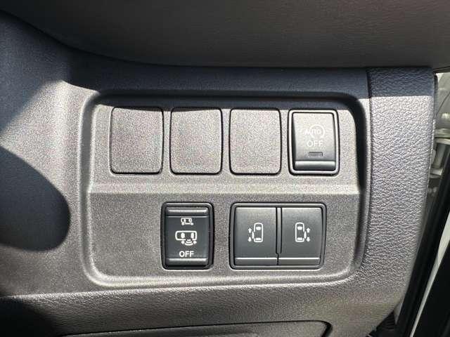 セレナ 2.0 ハイウェイスター V 純正ナビ 全周囲カメラ ワンオーナー(17枚目)