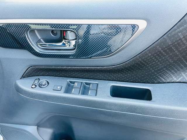 N-WGNカスタム G SSパッケージ ワンオーナー クルーズコントロール ナビ Bluetooth接続 USB入力端子 ETC オートライト 横滑り防止装置 踏み間違い防止装置(13枚目)