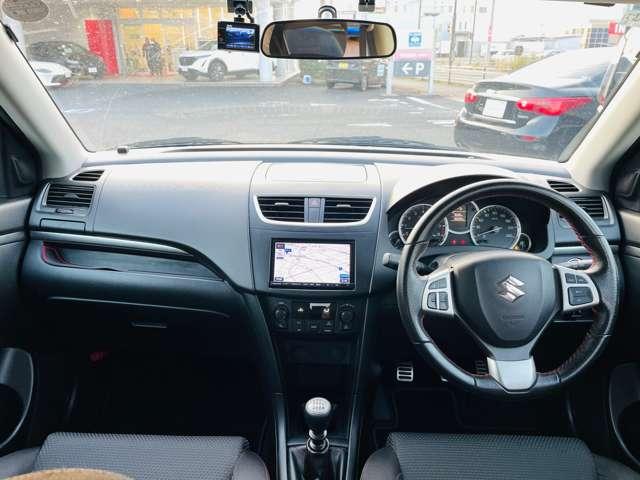 スイフトスポーツ ベースグレード MT クルーズコントロール バックカメラ ETC ナビ Bluetooth接続 USB入力端子 オートライト ドラレコ 横滑り防止装置(4枚目)