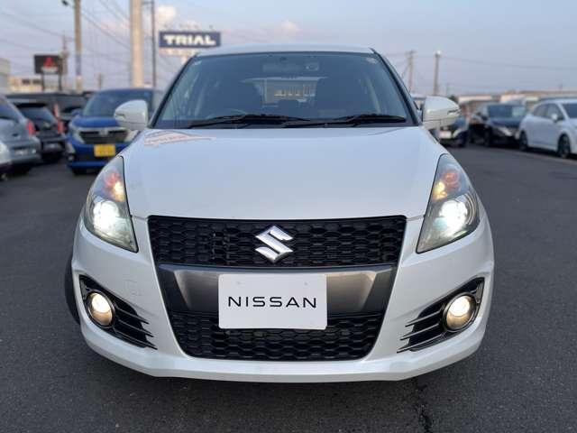 スイフトスポーツ ベースグレード MT クルーズコントロール バックカメラ ETC ナビ Bluetooth接続 USB入力端子 オートライト ドラレコ 横滑り防止装置(9枚目)