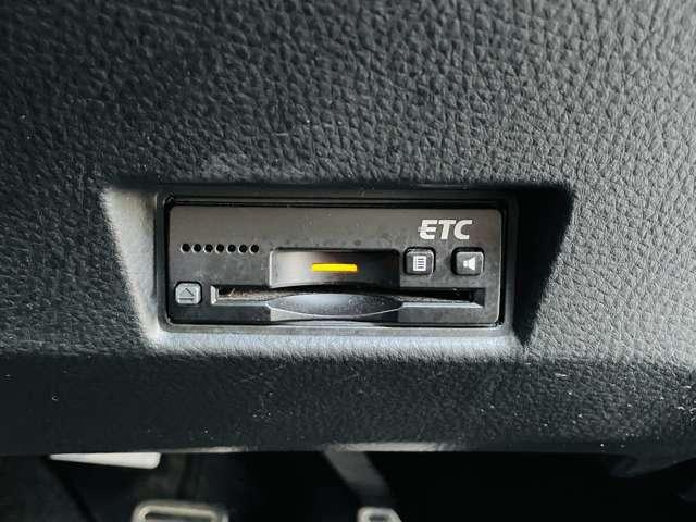 スイフトスポーツ ベースグレード MT クルーズコントロール バックカメラ ETC ナビ Bluetooth接続 USB入力端子 オートライト ドラレコ 横滑り防止装置(15枚目)