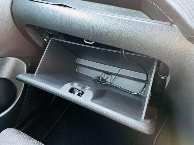 スイフトスポーツ ベースグレード MT クルーズコントロール バックカメラ ETC ナビ Bluetooth接続 USB入力端子 オートライト ドラレコ 横滑り防止装置(18枚目)