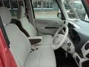 運転席は前後にスライドするだけではなくシートの高さ調節することが出来るのです!自分の身長に合った運転姿勢を確保する事が出来るのは嬉しいですね