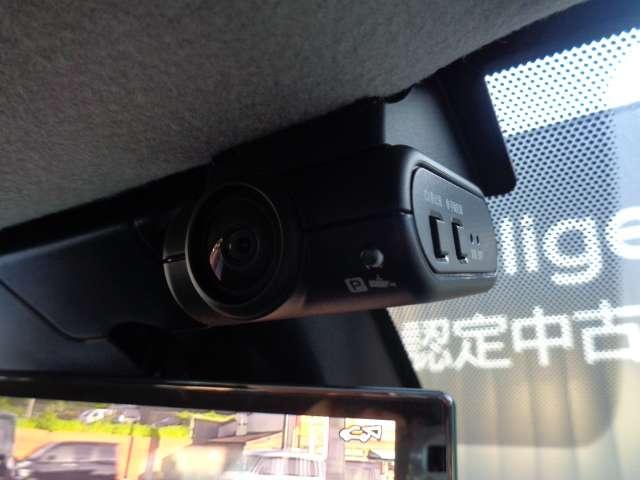 オーラ １．２　Ｇ　レザーエディション　／試乗車／ナビ／全周囲カメラ／ドラレコ前後／（16枚目）