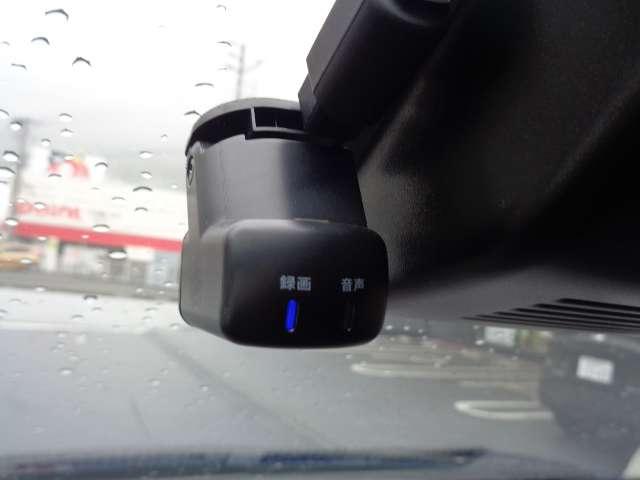 ノート 1.2 AUTECH クロスオーバー FOUR 4WD /純正9インチナビ/全周囲カメラ/ドラレコ/ETC/衝突被害軽減ブレーキ/横滑り防止装置/アクセル踏み間違い防止装置/障害物センサー(13枚目)