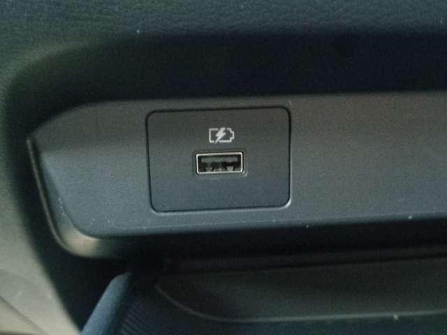 �y�t�r�a�\�P�b�g�z���s���ɃX�}�z��^�u���b�g�[�����[�d���邱�Ƃ��ł��܂��I