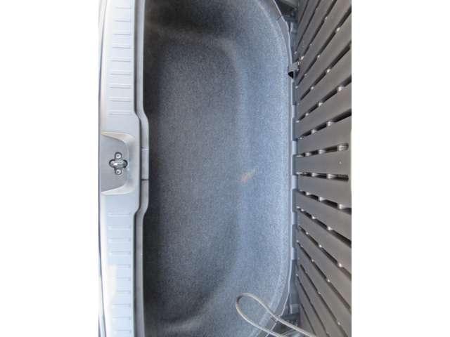 セレナ １．４　ｅ－ＰＯＷＥＲ　ハイウェイスターＶ　／プロパイロット／純正１２．３インチナビ／全周（32枚目）