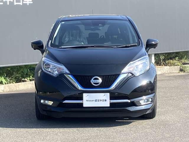 ノート １．２　ｅ－ＰＯＷＥＲ　メダリスト　ワンオーナー　メモリーナビ　全周囲カメラ　被害軽減ブレーキ　ＴＶナビ　ドライブレコーダ　バックモニター　クルコン　インテリキー　アイドリングストップ　盗難防止装置　ＬＥＤランプ　車線逸脱警報システム　ワンオーナー　キーフリー　アルミホイール（5枚目）