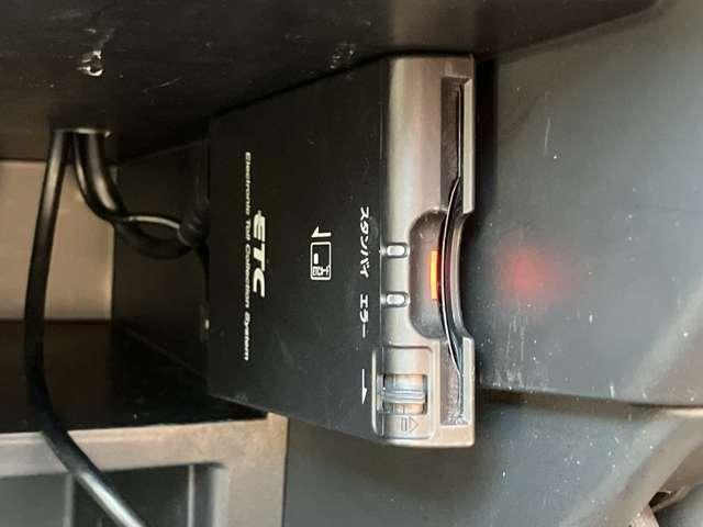 ノート １．２　ｅ－ＰＯＷＥＲ　メダリスト　ワンオーナー　メモリーナビ　全周囲カメラ　被害軽減ブレーキ　ＴＶナビ　ドライブレコーダ　バックモニター　クルコン　インテリキー　アイドリングストップ　盗難防止装置　ＬＥＤランプ　車線逸脱警報システム　ワンオーナー　キーフリー　アルミホイール（18枚目）