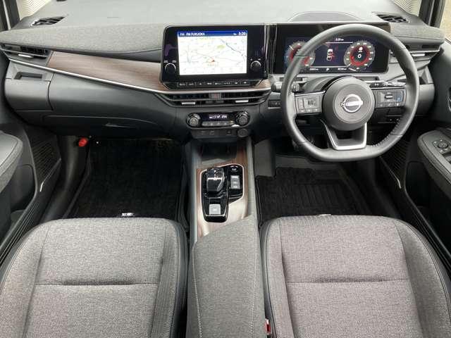 オーラ G ワンオーナー コネクトナビ 全周囲カメラ BOSE 自動(被害軽減)ブレーキ LED LKA サイドカメラ ETC カーテンエアバッグ イモビライザー アルミホイール インテリジェントキー パワーウィンドウ ワンオーナー フルオートエアコン ナビTV(3枚目)