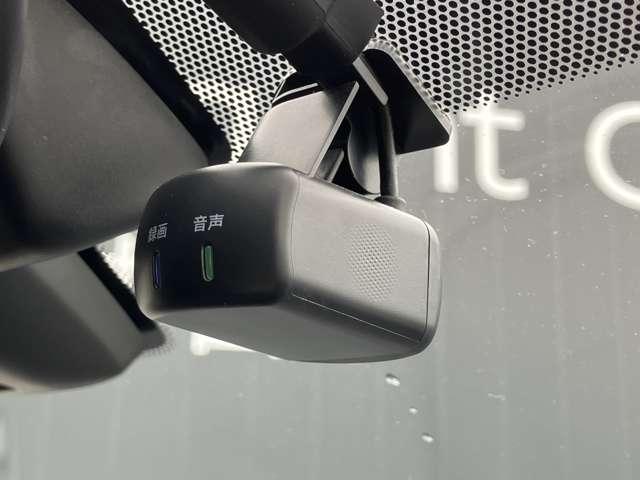 エクストレイル 20Xi 3列車 ワンオーナー 大画面ナビ 全周囲カメラ アイドリングストップ車 LEDヘットライト Rカメラ 盗難防止装置 インテリキー レーンキープアシスト ETC ドライブレコーダー 記録簿 キーフリー 1オーナー TVナビ オートエアコン ABS(13枚目)