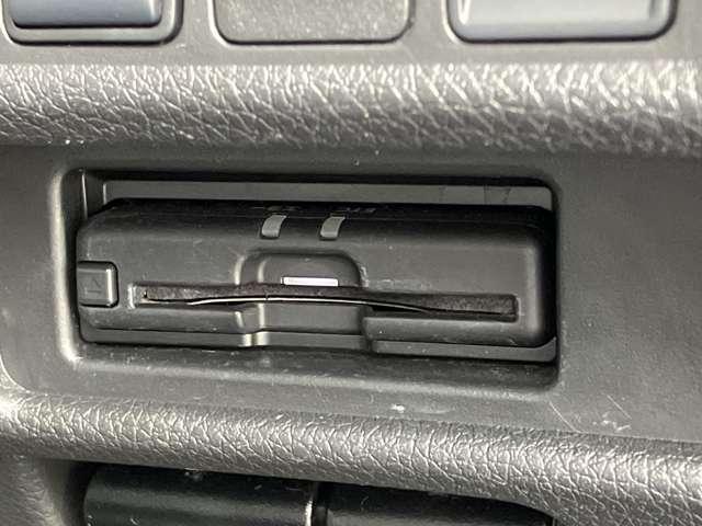 エクストレイル 20Xi 3列車 ワンオーナー 大画面ナビ 全周囲カメラ アイドリングストップ車 LEDヘットライト Rカメラ 盗難防止装置 インテリキー レーンキープアシスト ETC ドライブレコーダー 記録簿 キーフリー 1オーナー TVナビ オートエアコン ABS(19枚目)