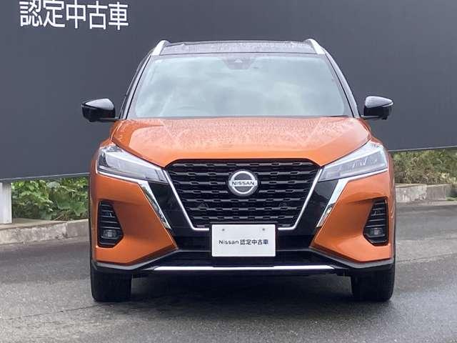 キックス １．２　Ｘ　ツートーン　インテリアエディション　（ｅ－ＰＯＷＥＲ）　ワンオーナー　大画面ナビ　全周囲カメラ　エマージェンシーＢ　セキュリティ　アラウンドモニター　Ｒカメラ　ＬＥＤ　ワンオーナ　エアコン　ドラレコ　スマートキー　記録簿　ＥＴＣ　メモリーナビ　サイドエアバック　ＡＷ　キーレス　寒冷地仕様　ＡＢＳ（5枚目）