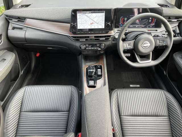 オーラ 1.2 G レザーエディション ワンオーナー コネクトナビ 全周囲カメラ ワンオーナ 追突防止 レーダークルーズ 本革 車線逸脱警報装置 寒冷地仕様 LED ドライブレコーダー 盗難防止 記録簿 バックモニター ETC インテリジェントキー メモリーナビゲーション AW(3枚目)