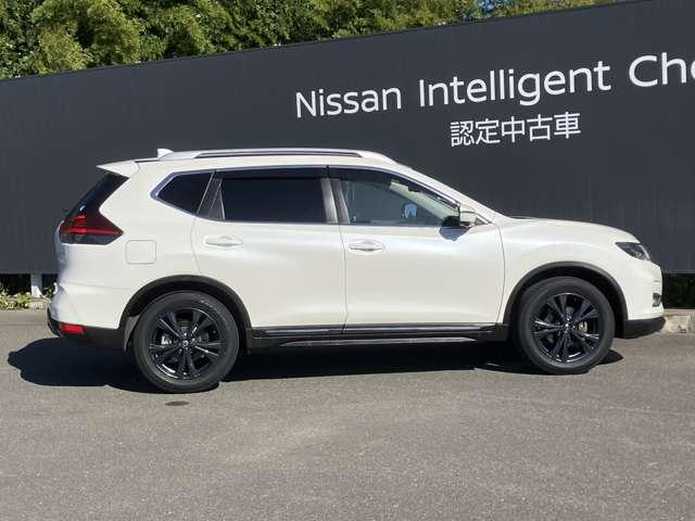 エクストレイル ２．０　２０Ｘｉ　２列車　ワンオーナー　大画面ナビ　全周囲カメラ　アイドリングストップ車　ＬＥＤヘットライト　寒冷地仕様　Ｒカメラ　盗難防止装置　インテリキー　レーンキープアシスト　ＥＴＣ　ドライブレコーダー　記録簿　キーフリー　１オーナー　ＴＶナビ　オートエアコン（8枚目）