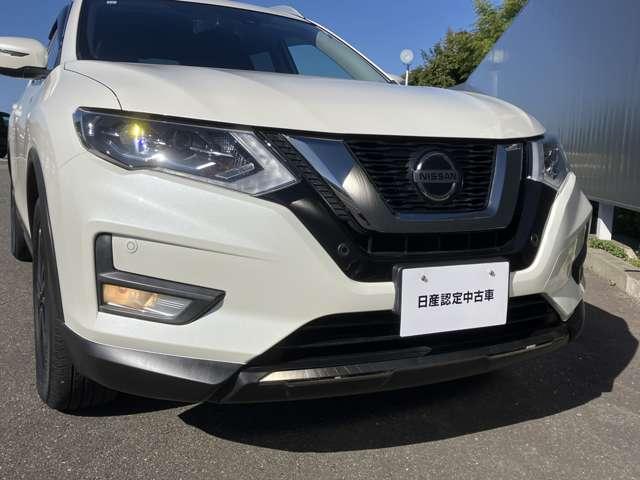 エクストレイル ２．０　２０Ｘｉ　２列車　ワンオーナー　大画面ナビ　全周囲カメラ　アイドリングストップ車　ＬＥＤヘットライト　寒冷地仕様　Ｒカメラ　盗難防止装置　インテリキー　レーンキープアシスト　ＥＴＣ　ドライブレコーダー　記録簿　キーフリー　１オーナー　ＴＶナビ　オートエアコン（9枚目）
