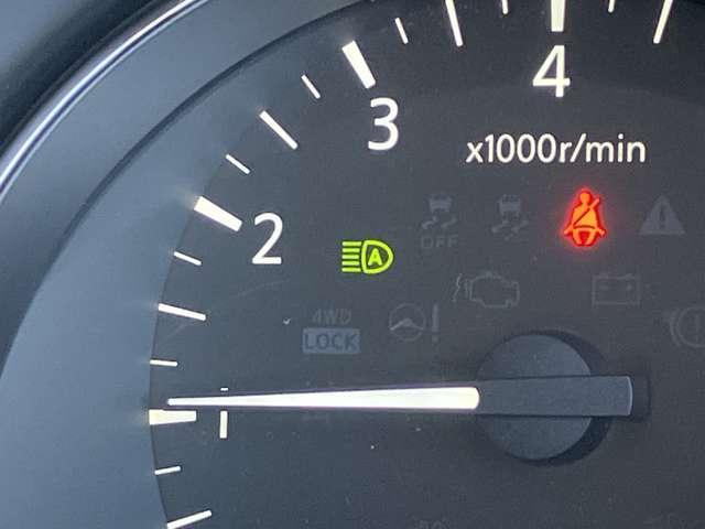 エクストレイル ２．０　２０Ｘｉ　２列車　ワンオーナー　大画面ナビ　全周囲カメラ　アイドリングストップ車　ＬＥＤヘットライト　寒冷地仕様　Ｒカメラ　盗難防止装置　インテリキー　レーンキープアシスト　ＥＴＣ　ドライブレコーダー　記録簿　キーフリー　１オーナー　ＴＶナビ　オートエアコン（19枚目）