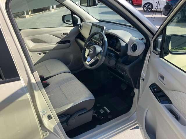 デイズ 660 X 当社試乗車UP・9インチナビ・アラウンドビ アラウンドM 踏み間違え防止 禁煙 スマートキー イモビライザー バックカメラ 1オーナー レーンキープ アイドリングストップ キーレス フルオートエアコン LEDライト ナビTV WAB 記録簿(5枚目)