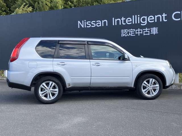 エクストレイル 2.0 20X 4WD メモリーナビ バックカメラ 取説記録簿 Bカメ キーレスキー スマキー パートタイム4WD 1オーナー 運転席助手席エアバッグ ナビテレビ イモビライザー ETC車載器 ワンセグ パワーウィンド AUTOエアコン メモリーナビ(8枚目)