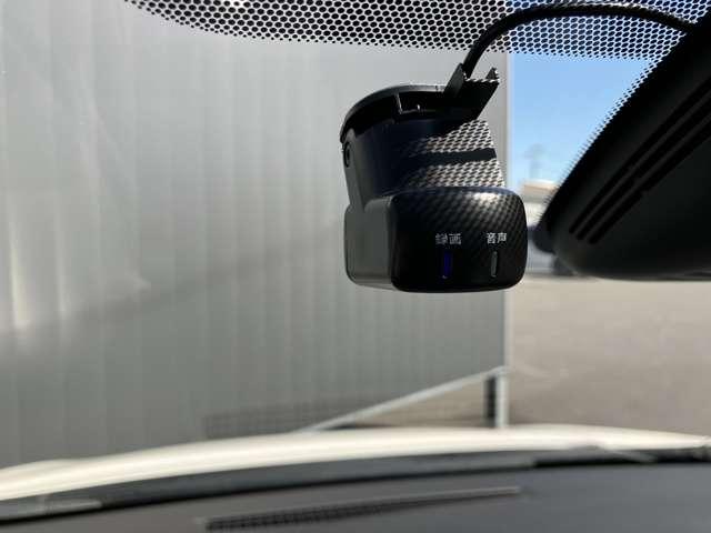 セレナ １．２　ｅ－ＰＯＷＥＲ　ＸＶ　ワンオーナー　ワイドメモリーナビ　バックビューモニター　全方位モニタ　両側パワースライドドア　ＬＥＤヘッドライト　クルーズコントロール　ワンオーナー車　ＥＴＣ　スマートキー　ドライブレコーダー　アルミホイール　車線逸脱　キーレス（8枚目）