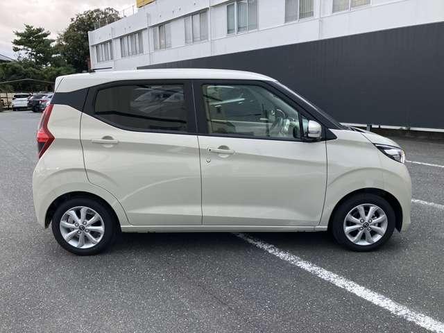 デイズ 660 X 当社試乗車UP ワイドメモリーナビ アラウンドM 踏み間違え防止 スマートキー バックカメラ 1オーナー レーンキープ アイドリングストップ キーレス フルオートエアコン ナビTV WAB 記録簿 運転席エアバック PS アルミホイール(19枚目)