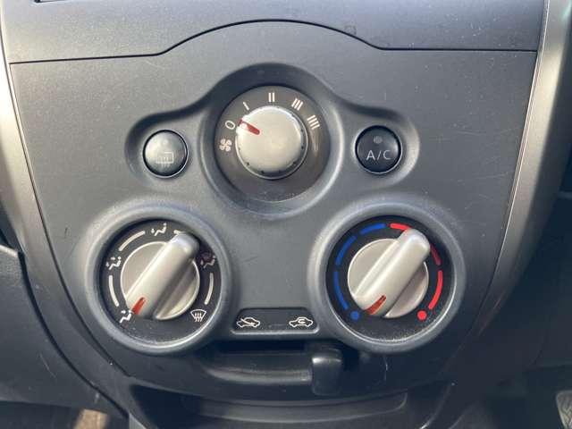 ノート １．２　Ｘ　メモリーナビ　バックカメラ　インテリキー　記録簿付き　Ｄレコ　スマトキー　キーレス　運転席助手席エアバッグ　ナビＴＶ　ワンセグ　バックカメラ　エアコン　パワーウィンドウ　パワーステアリング　ＡＢＳ　メモリーナビ　運転席エアバック　Ａ－ＳＴＯＰ（7枚目）