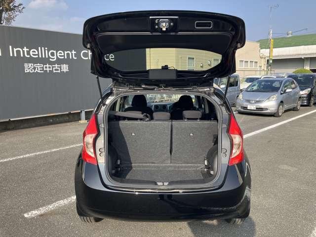 ノート １．２　Ｘ　メモリーナビ　バックカメラ　インテリキー　記録簿付き　Ｄレコ　スマトキー　キーレス　運転席助手席エアバッグ　ナビＴＶ　ワンセグ　バックカメラ　エアコン　パワーウィンドウ　パワーステアリング　ＡＢＳ　メモリーナビ　運転席エアバック　Ａ－ＳＴＯＰ（18枚目）