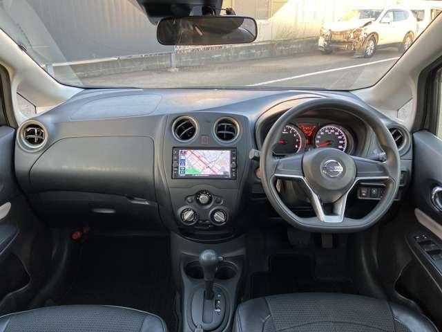 ノート 1.2 X ワンオーナー メモリーナビ インテリキー レーダーブレーキサポート 1オーナー車 記録簿付き Dレコ スマトキー キーレス 運転席助手席エアバッグ ナビTV ワンセグ バックカメラ エアコン パワーウィンドウ パワーステアリング ABS(4枚目)