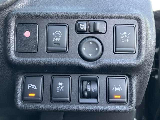 ノート 1.2 X ワンオーナー メモリーナビ インテリキー レーダーブレーキサポート 1オーナー車 記録簿付き Dレコ スマトキー キーレス 運転席助手席エアバッグ ナビTV ワンセグ バックカメラ エアコン パワーウィンドウ パワーステアリング ABS(12枚目)