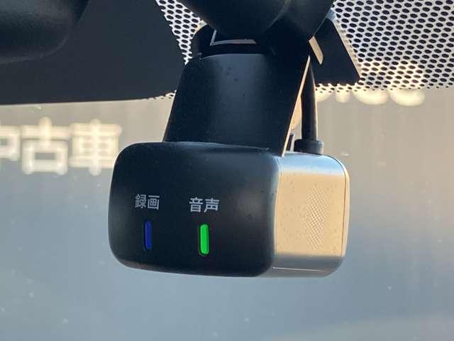 ノート 1.2 X ワンオーナー メモリーナビ インテリキー レーダーブレーキサポート 1オーナー車 記録簿付き Dレコ スマトキー キーレス 運転席助手席エアバッグ ナビTV ワンセグ バックカメラ エアコン パワーウィンドウ パワーステアリング ABS(13枚目)