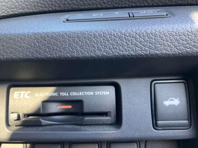 ティアナ ワンオーナー メーカーナビ インテリキー アラウンドビュー ワンセグTV バックモニター スマートキー ETC メモリ-ナビ 点検記録簿 エアバッグ ナビ&TV ABS アルミホイール フルオートエアコン サイドモニター キーレススタート(13枚目)