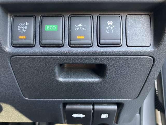 ティアナ ワンオーナー メーカーナビ インテリキー アラウンドビュー ワンセグTV バックモニター スマートキー ETC メモリ-ナビ 点検記録簿 エアバッグ ナビ&TV ABS アルミホイール フルオートエアコン サイドモニター キーレススタート(14枚目)