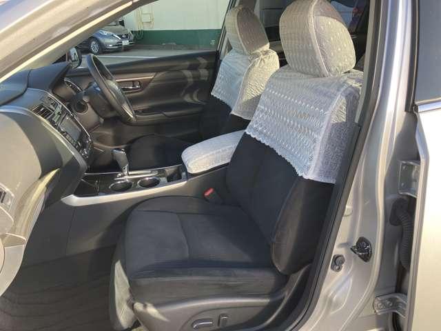 ティアナ ワンオーナー メーカーナビ インテリキー アラウンドビュー ワンセグTV バックモニター スマートキー ETC メモリ-ナビ 点検記録簿 エアバッグ ナビ&TV ABS アルミホイール フルオートエアコン サイドモニター キーレススタート(16枚目)